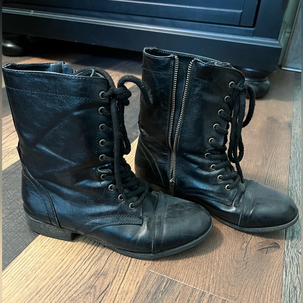 Madden Girl size 8 Black Combat Boots